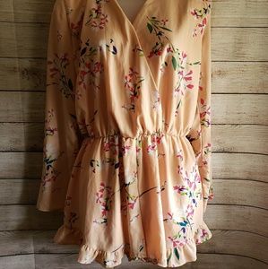 🌺🌹Floral Romper🌺🌼